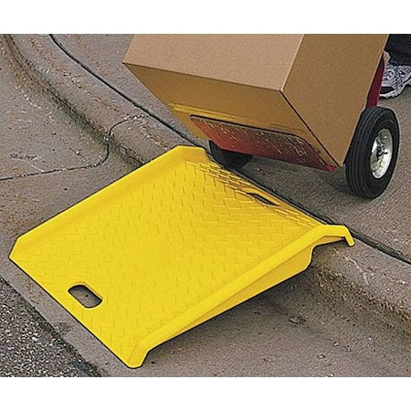 Curb Ramp, Polyethylene, 1000 LB.