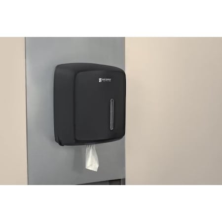 TIMELESS CENTERPULL TOWEL, BLACK